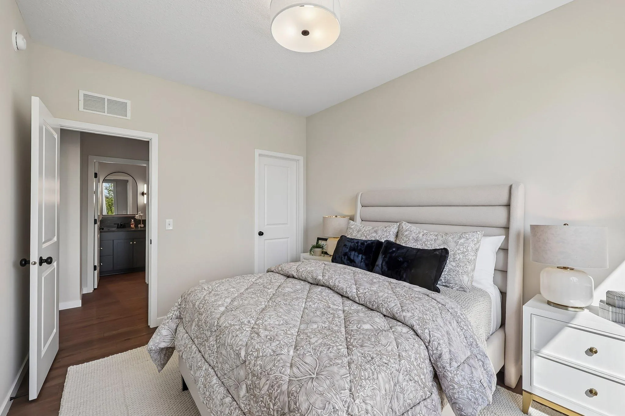 Photo 18 of 14712 Kingsview N Lane