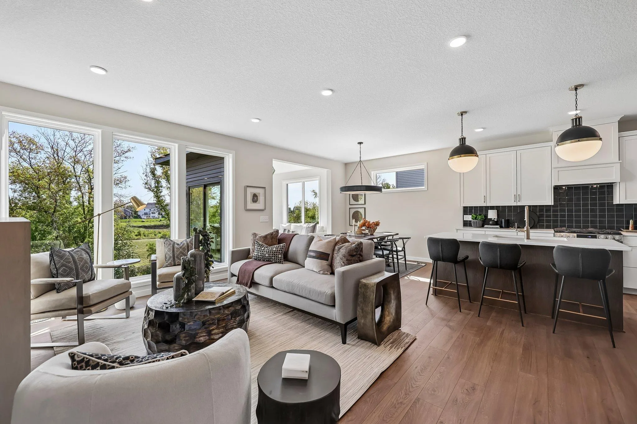 Photo 9 of 14712 Kingsview N Lane