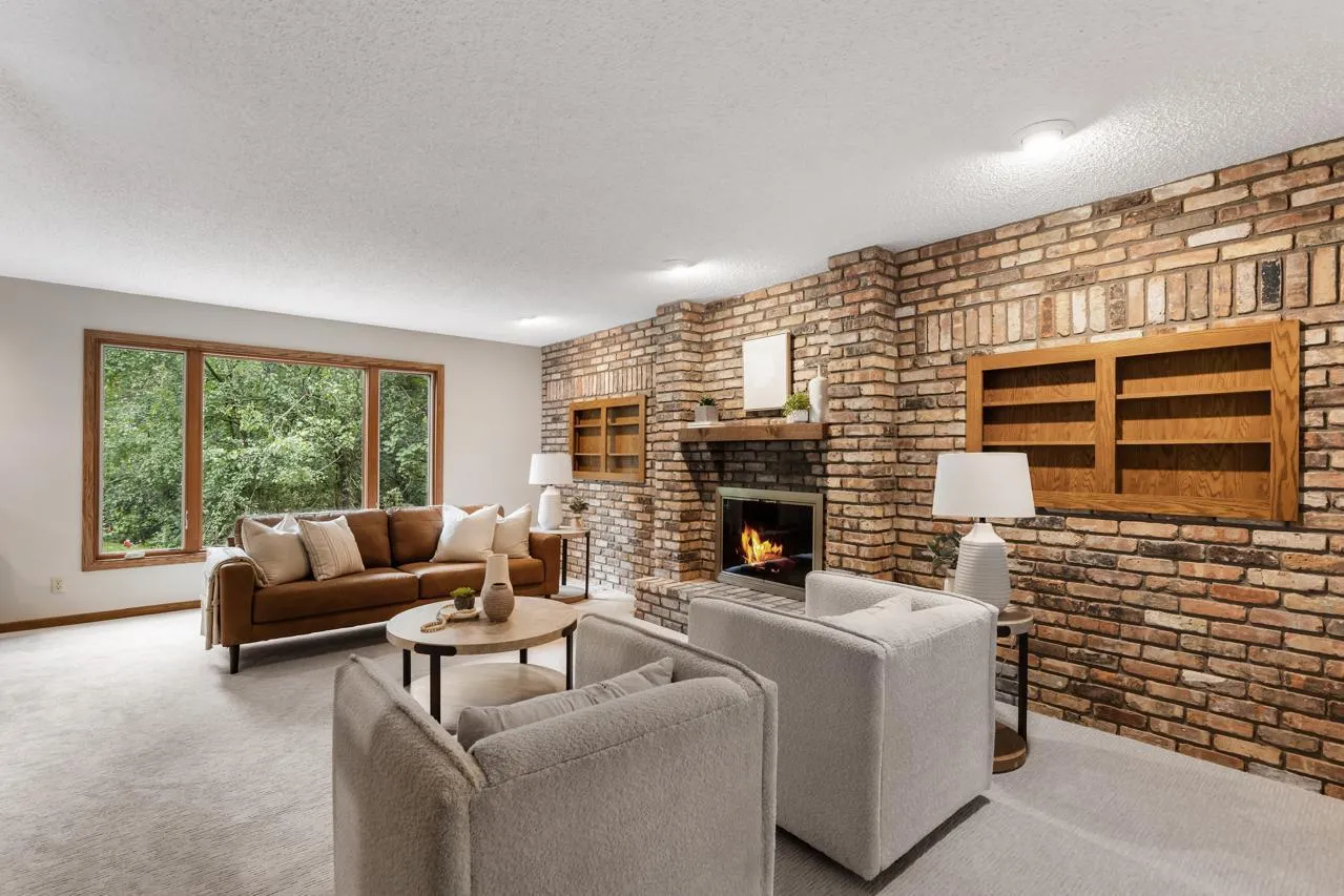 Photo 20 of 3200 Hazelwood W