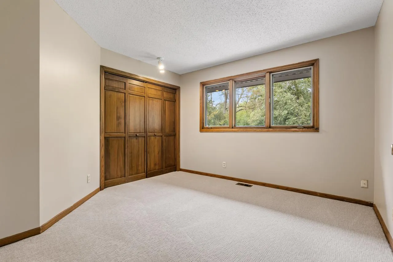 Photo 26 of 3200 Hazelwood W
