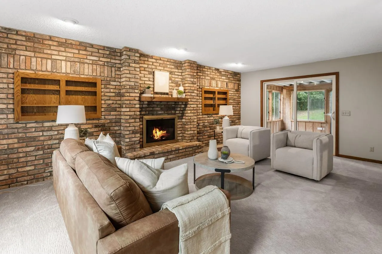 Photo 16 of 3200 Hazelwood W