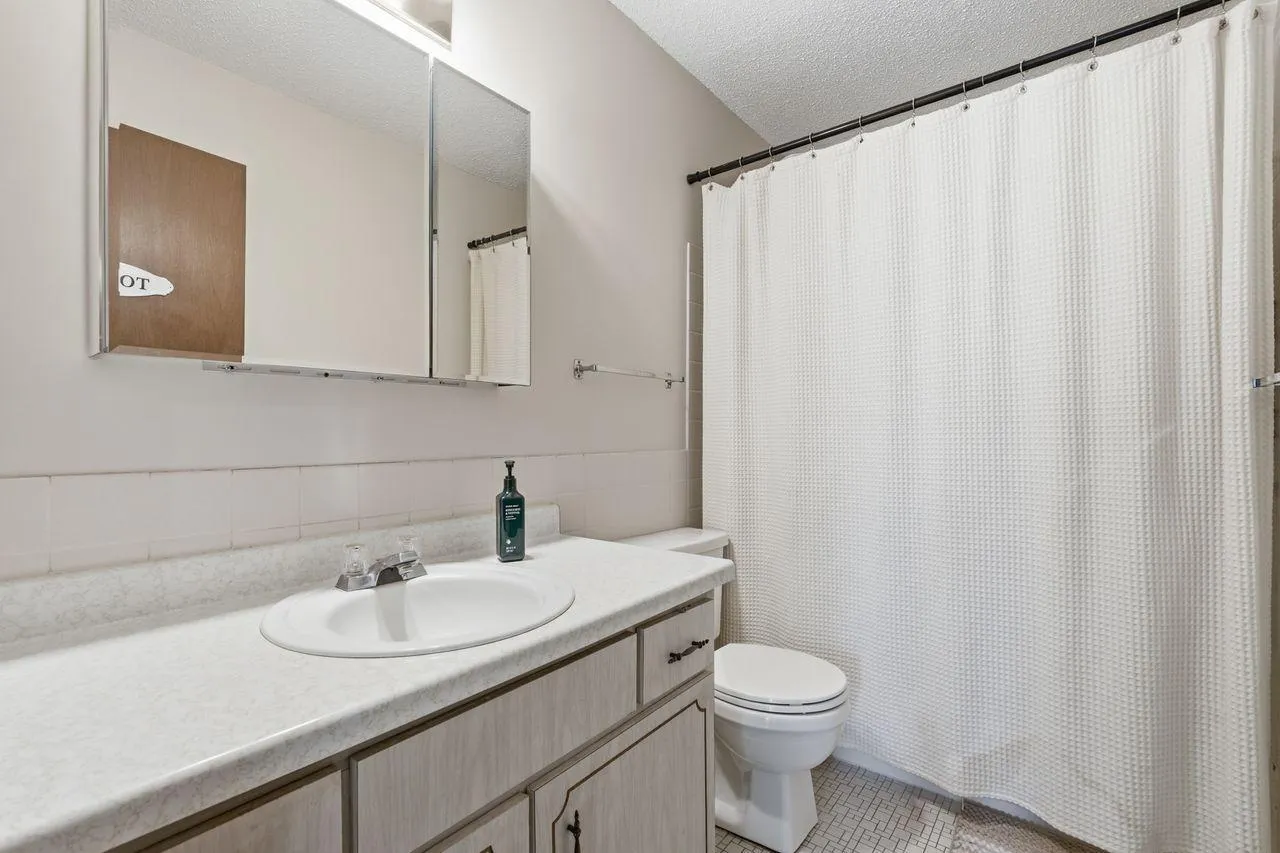 Photo 10 of 4045 Hodgson Road Unit 201