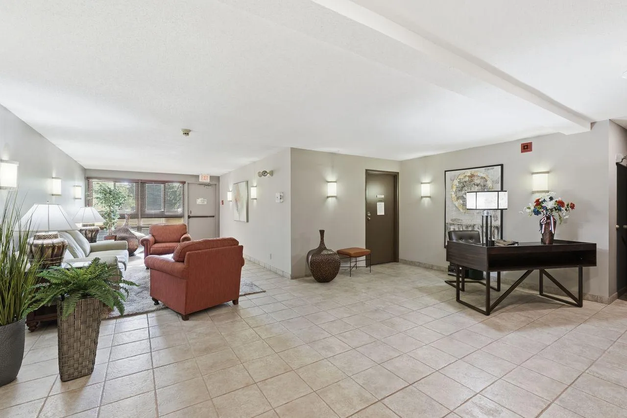 Photo 12 of 4045 Hodgson Road Unit 201