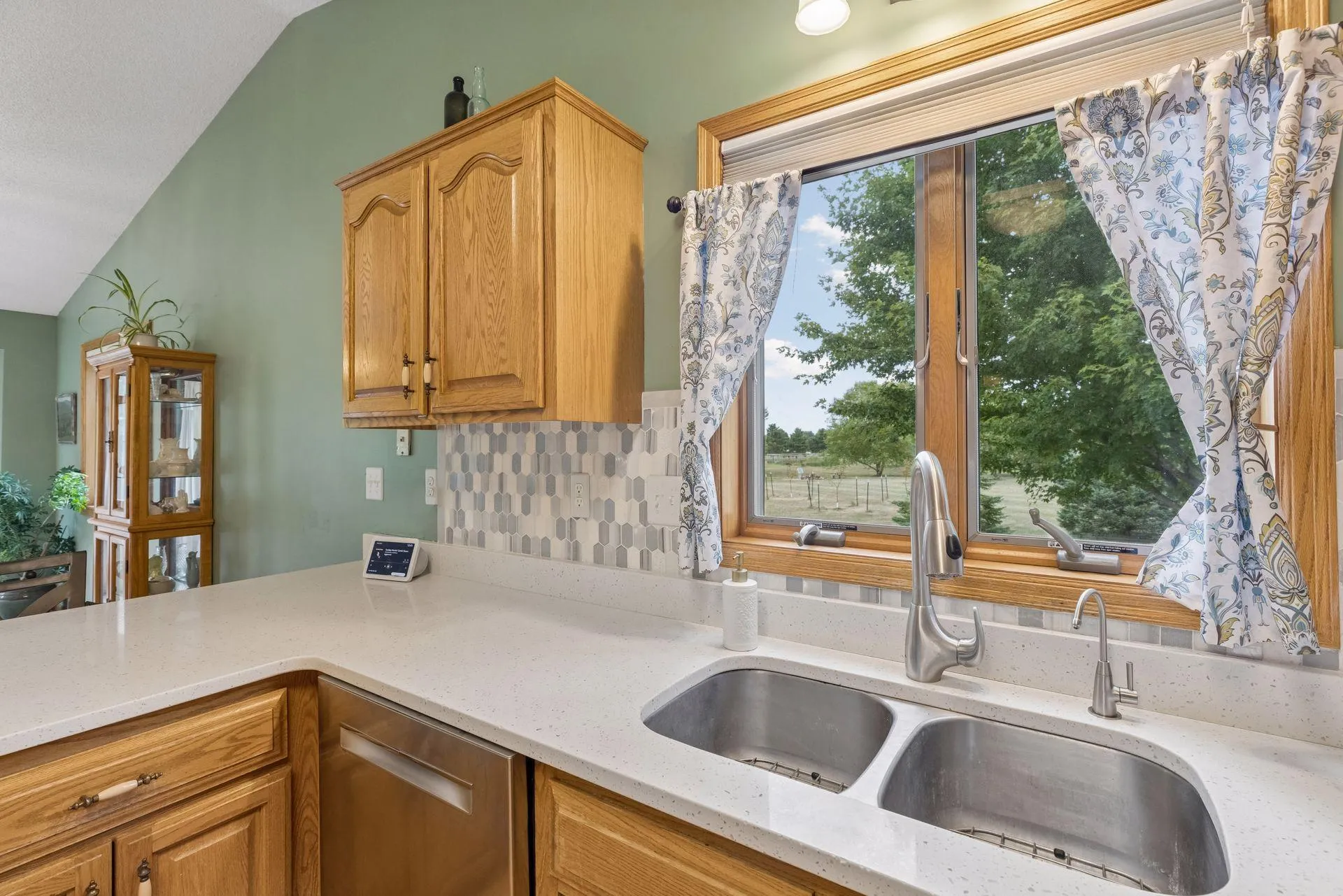 Photo 13 of 536 Raider Drive