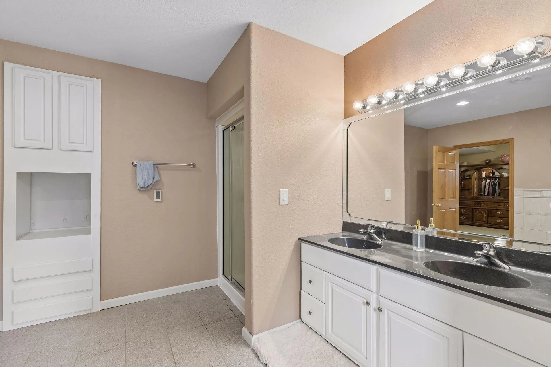 Photo 44 of 536 Raider Drive