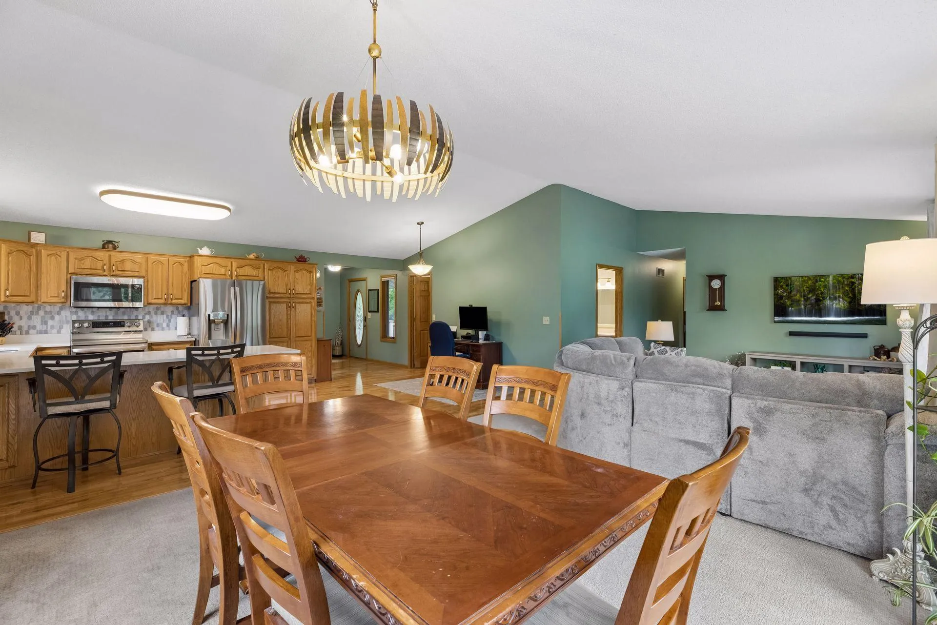 Photo 18 of 536 Raider Drive