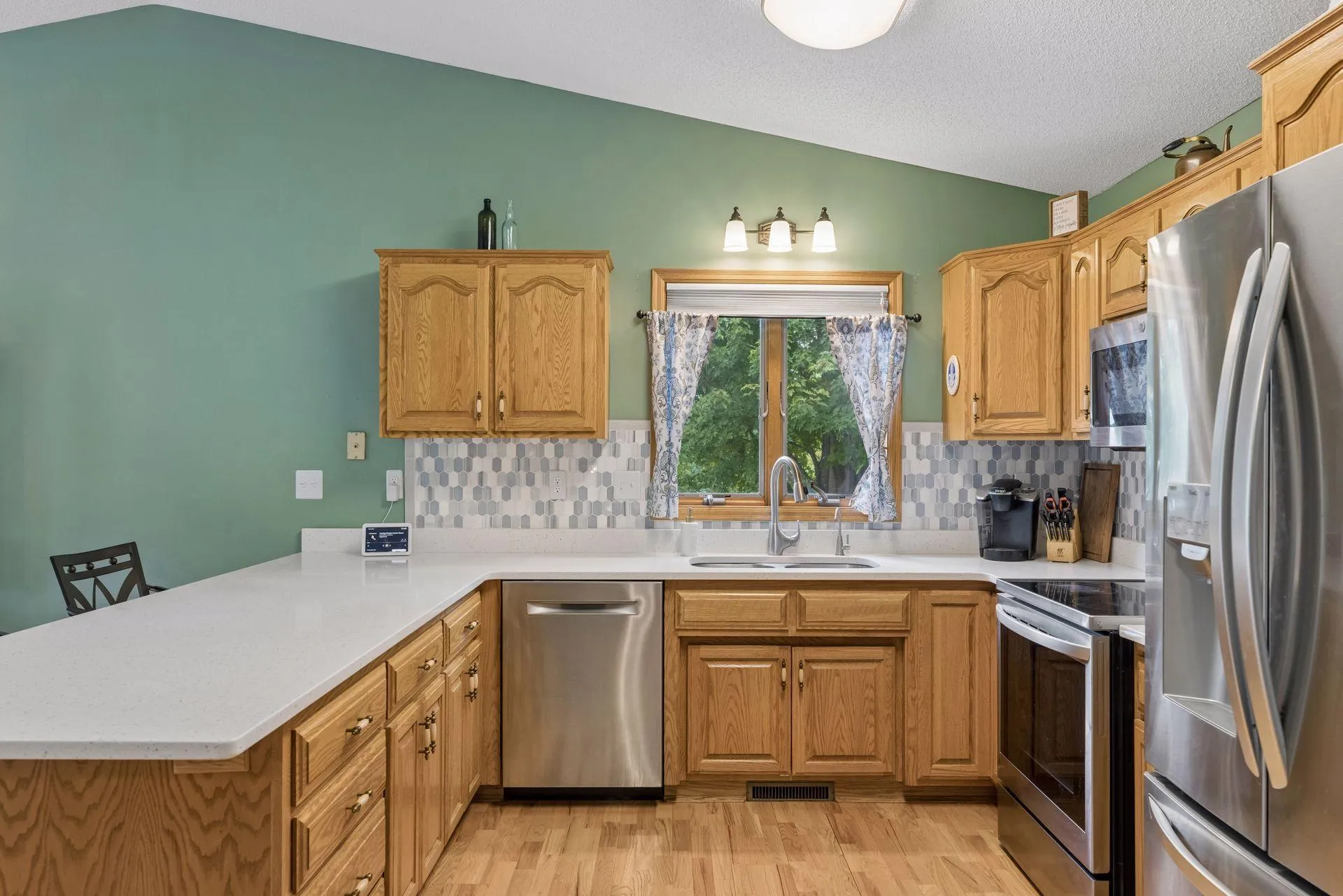 Photo 10 of 536 Raider Drive