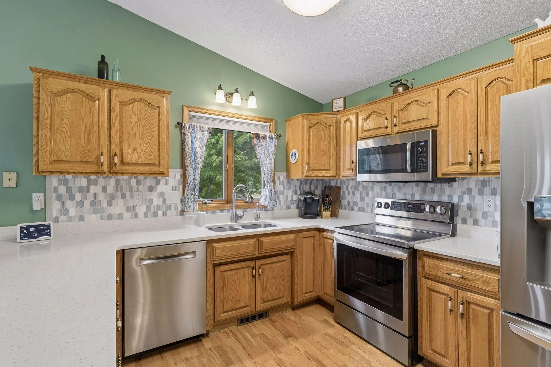 Photo 11 of 536 Raider Drive