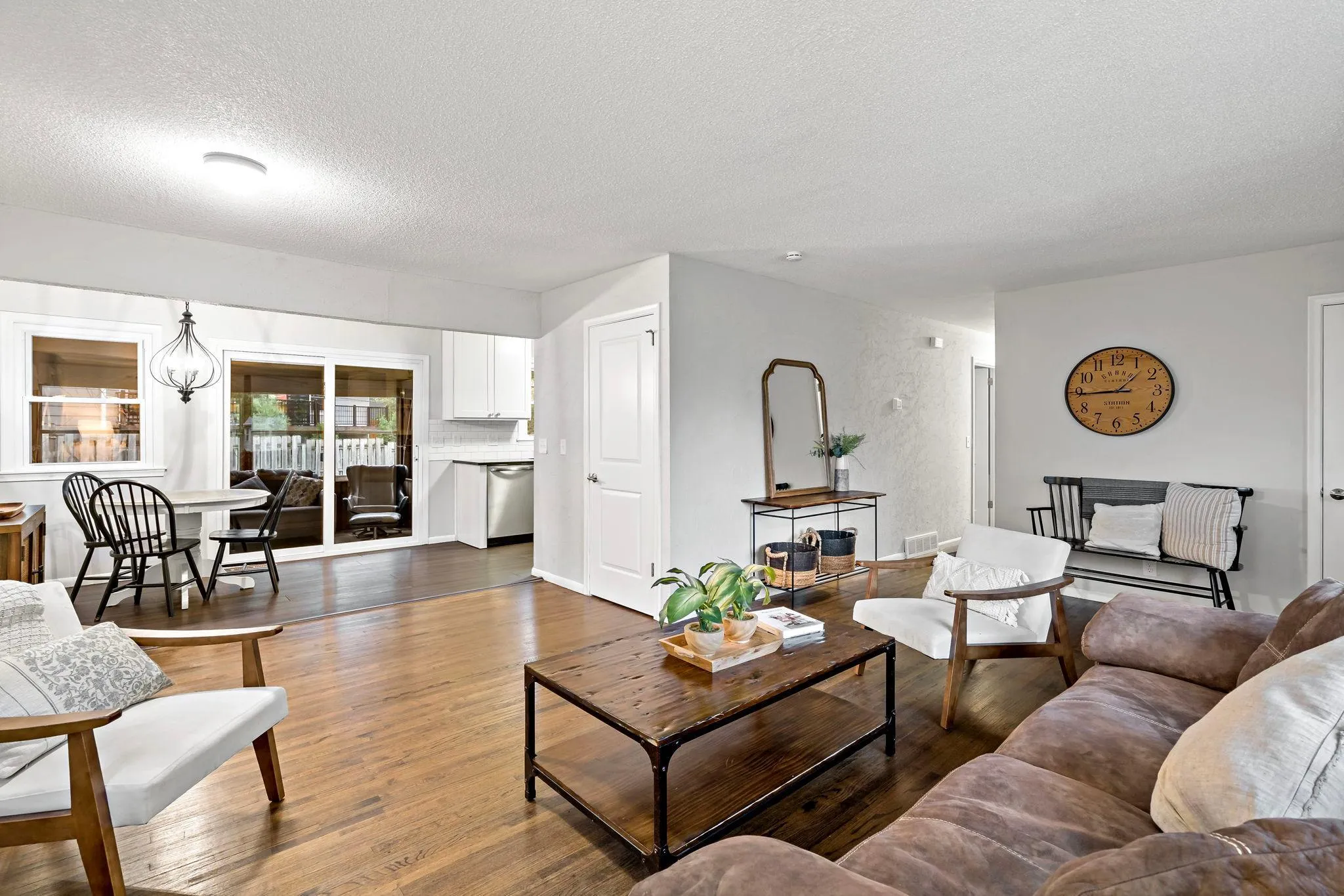 Photo 13 of 2206 W 89th W Street