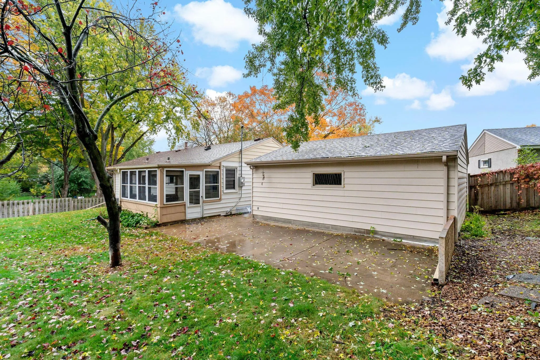 Photo 5 of 2206 W 89th W Street