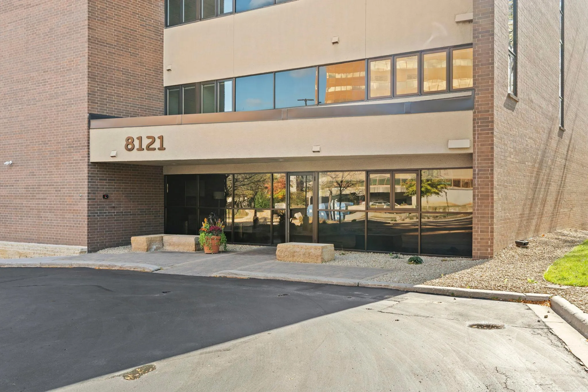 Photo 6 of 8121 34th S Avenue Unit 303