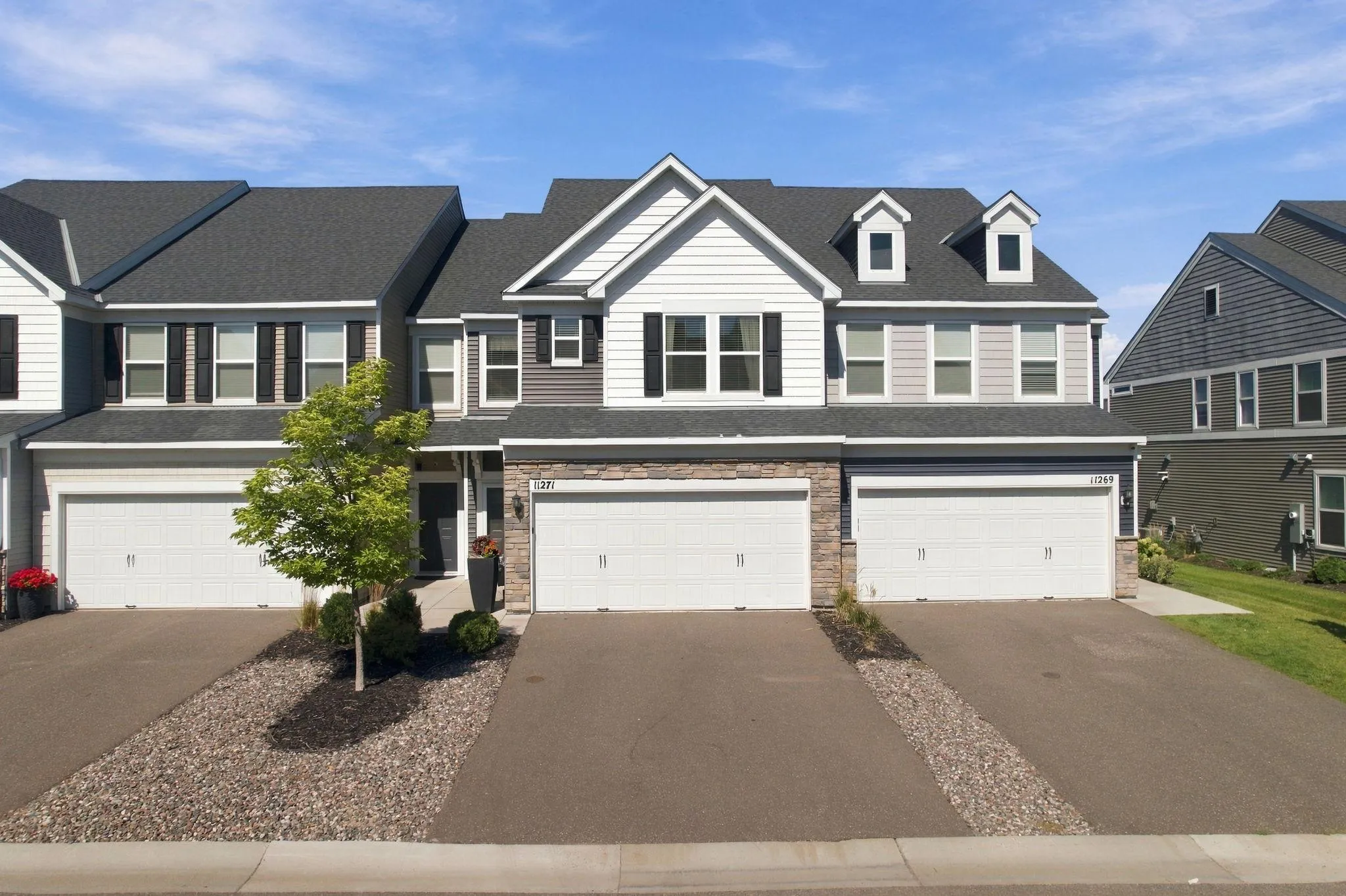 Photo 2 of 11271 Brookview Road