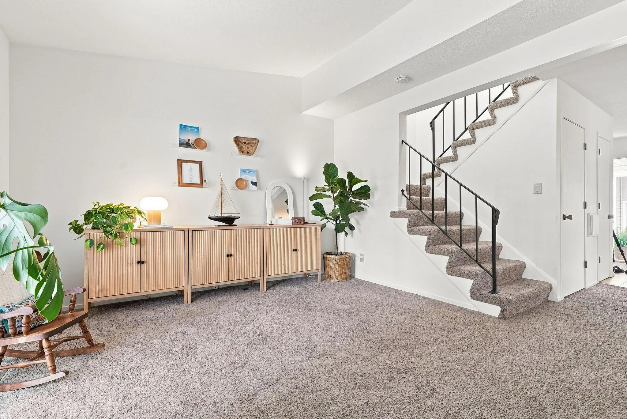 Photo 3 of 109 Canabury Court