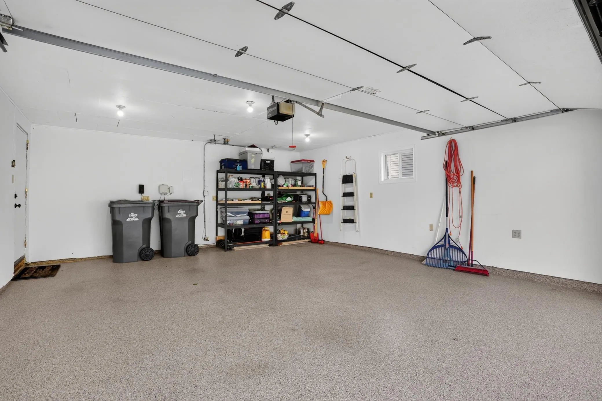 Photo 17 of 8412 Hiawatha Avenue