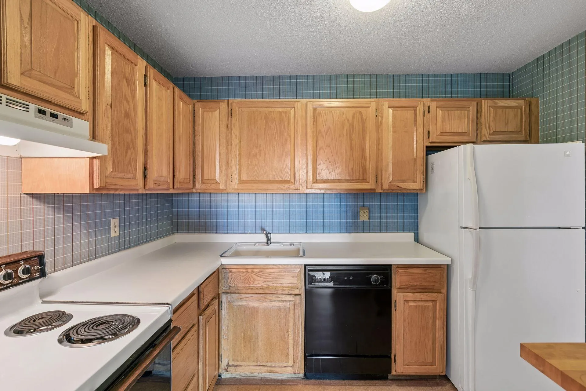 Photo 15 of 400 Groveland Avenue Unit 1912