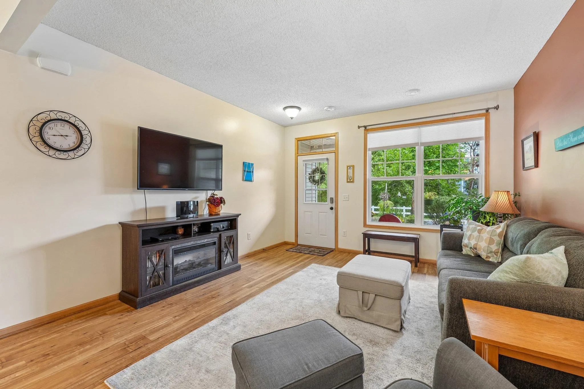 Photo 13 of 15588 Emerald N Drive Unit 6