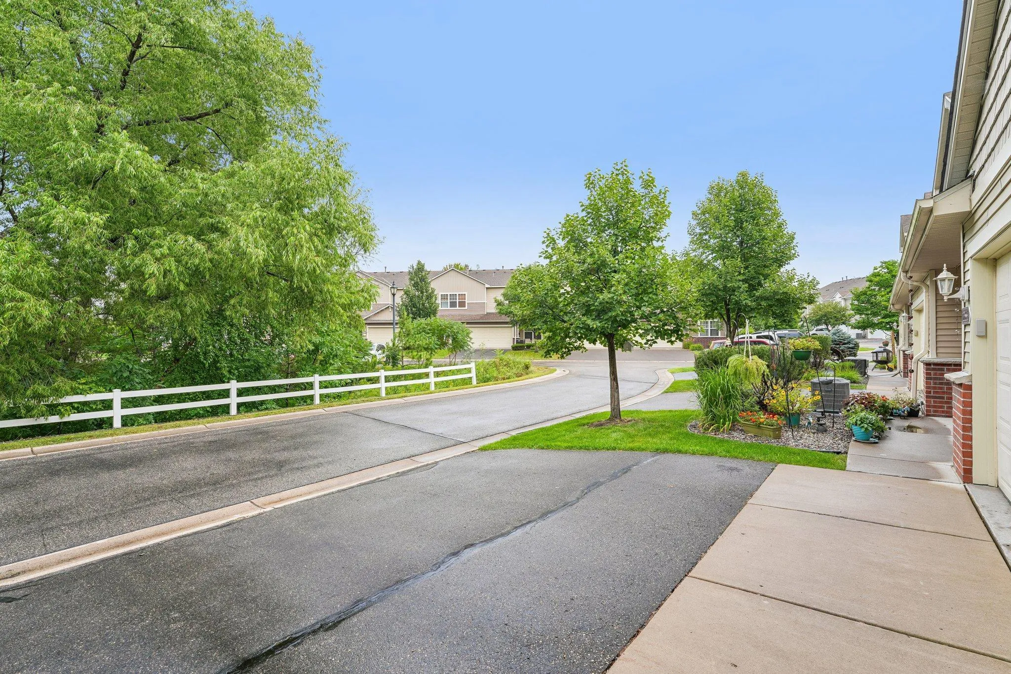 Photo 8 of 15588 Emerald N Drive Unit 6