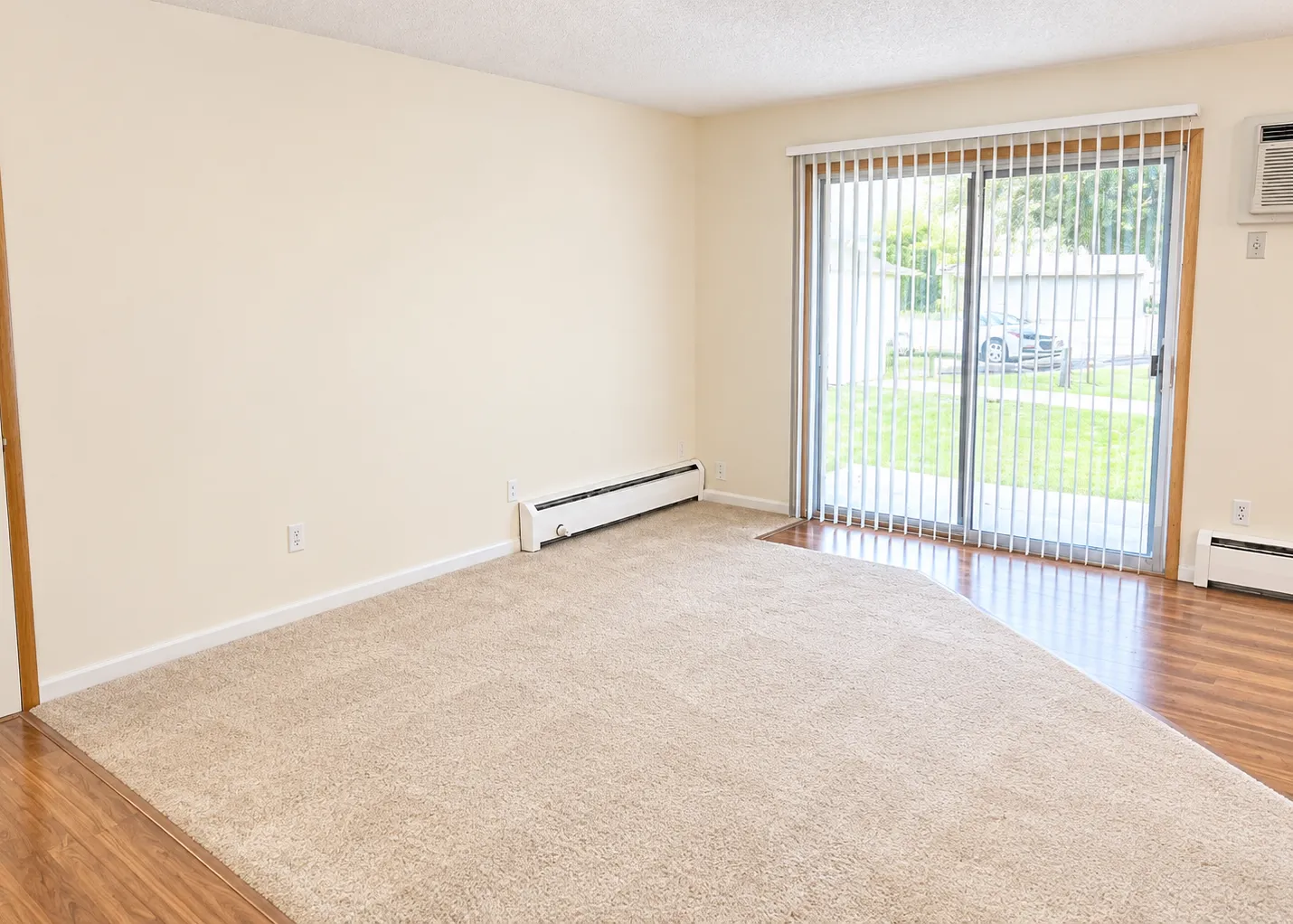 Photo 6 of 711 11th S Avenue Unit 1