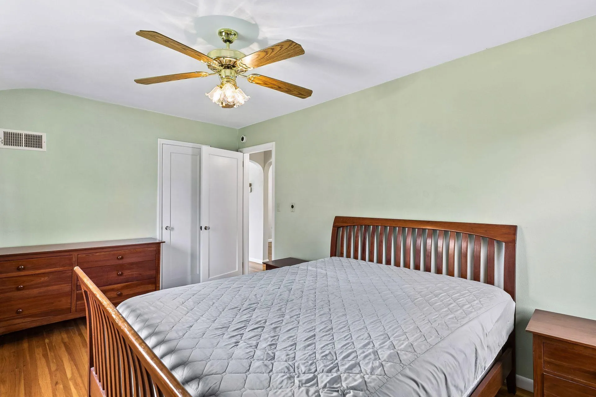Photo 15 of 15601 Martin Drive
