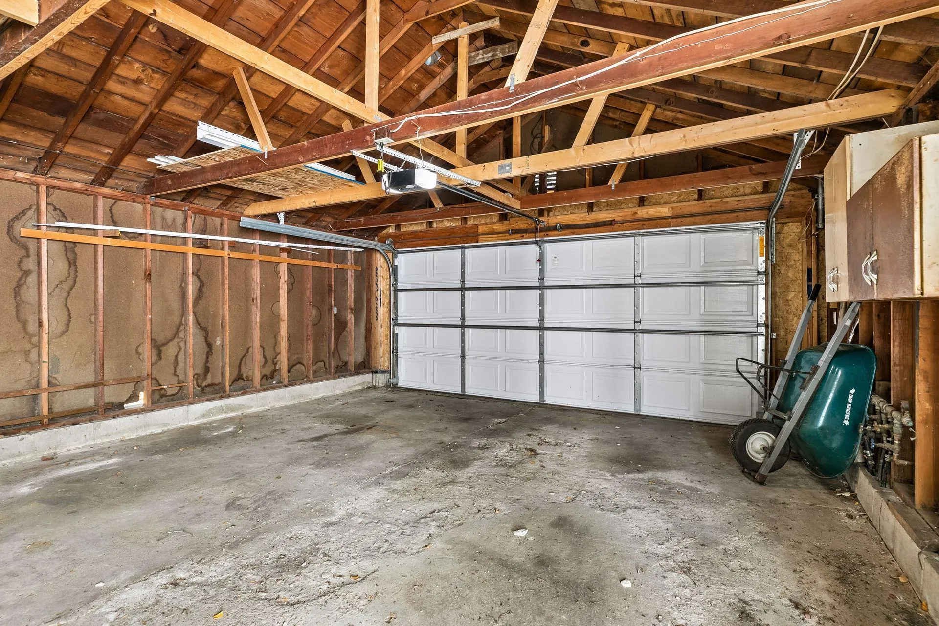 Photo 43 of 15601 Martin Drive