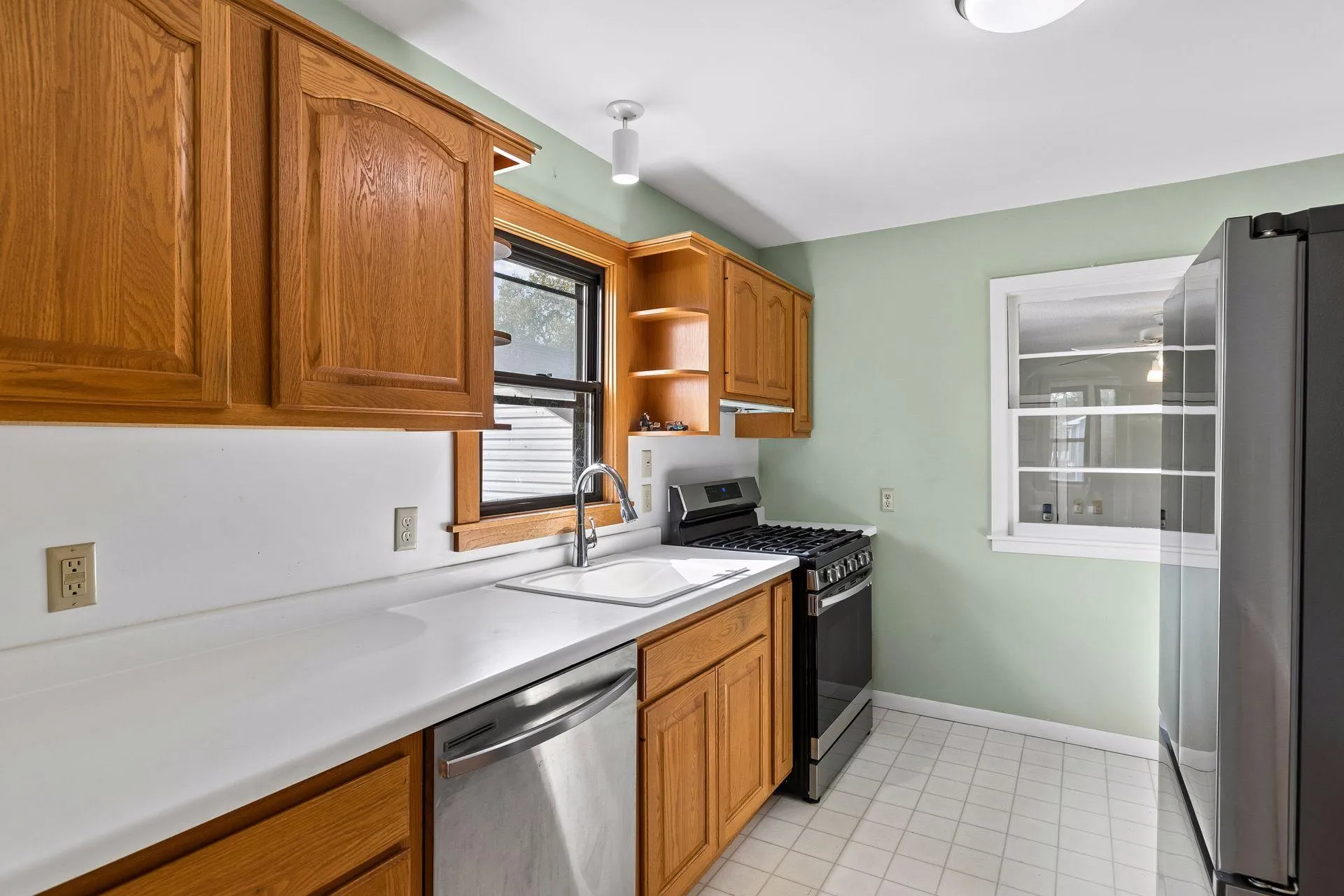 Photo 6 of 15601 Martin Drive