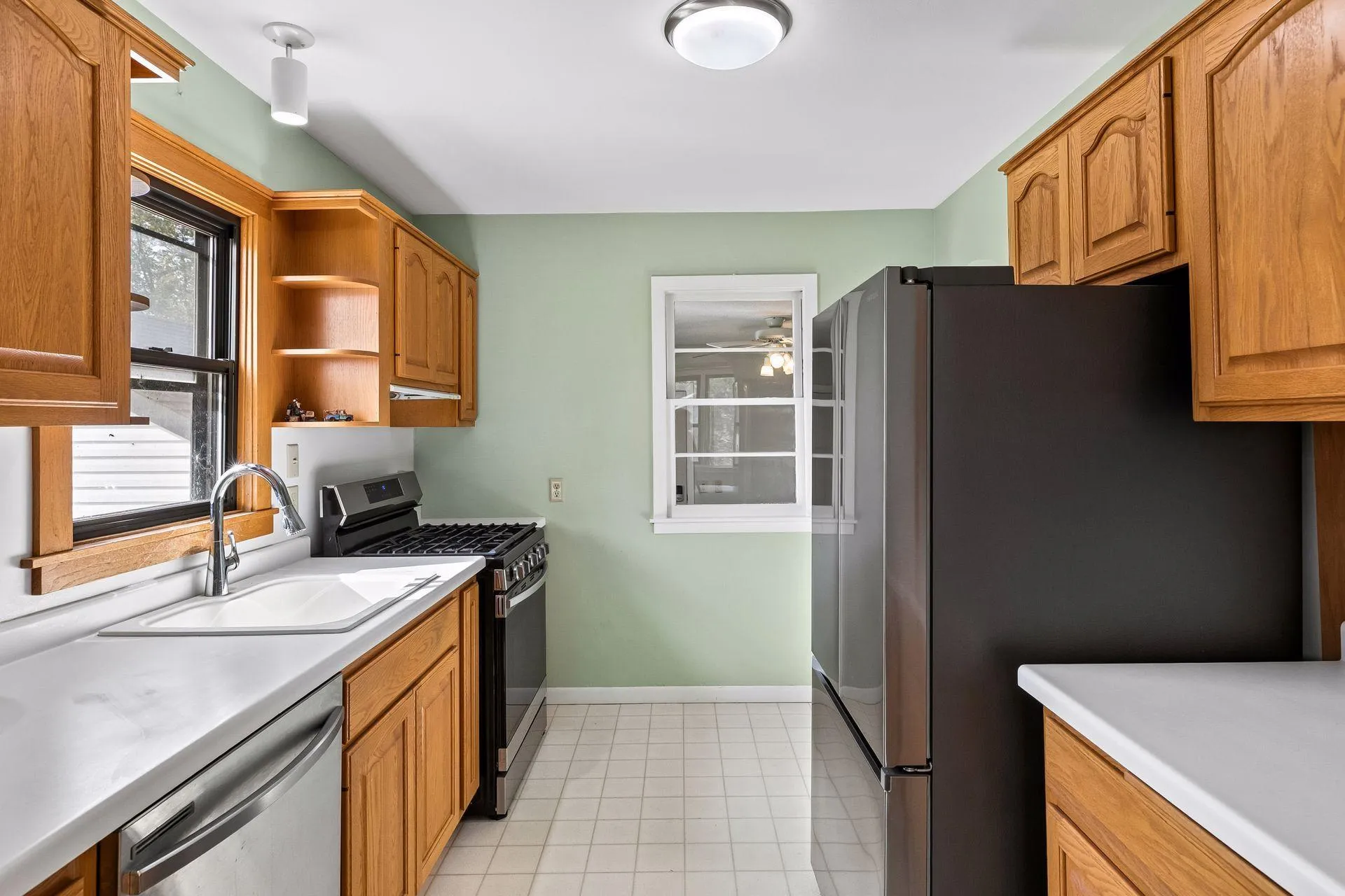 Photo 9 of 15601 Martin Drive