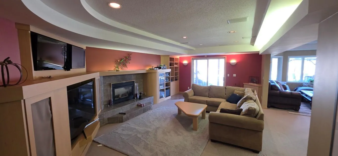Photo 14 of 171 Red Oaks Drive