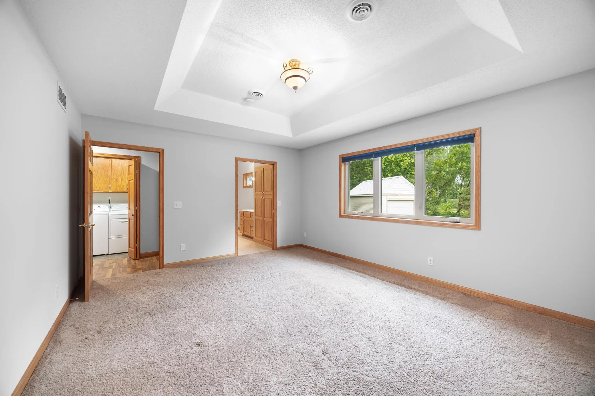 Photo 14 of 608 Parkview Circle