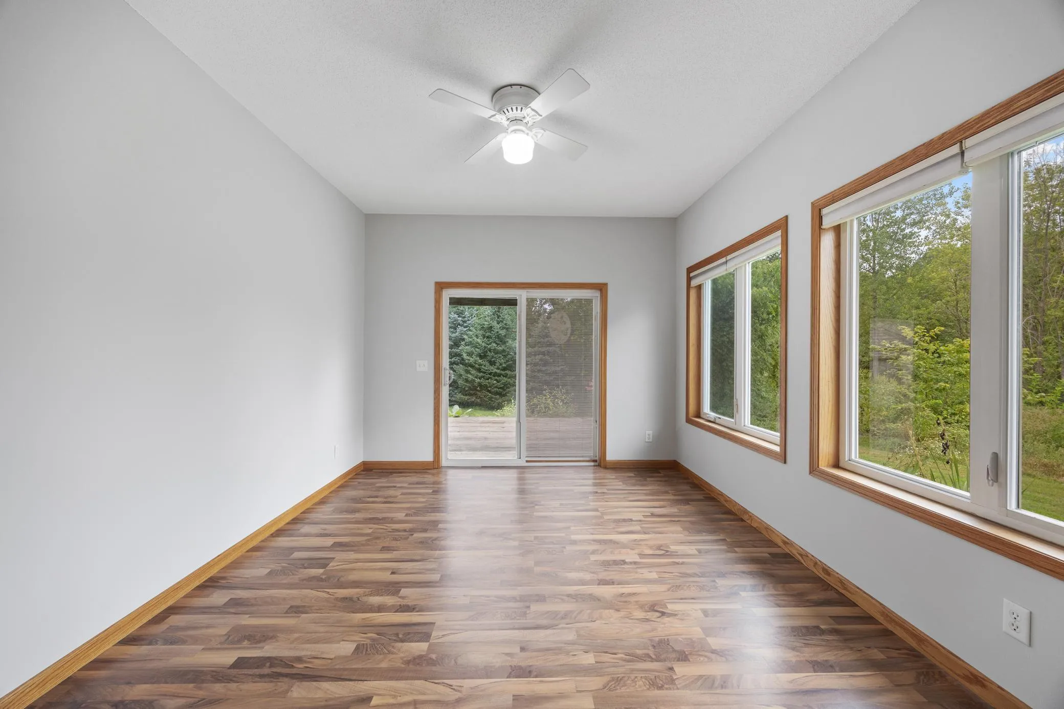 Photo 10 of 608 Parkview Circle