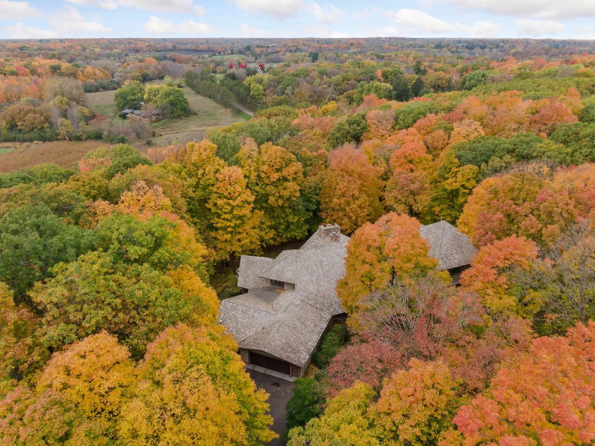 Photo 6 of 1420 Tamarack Drive