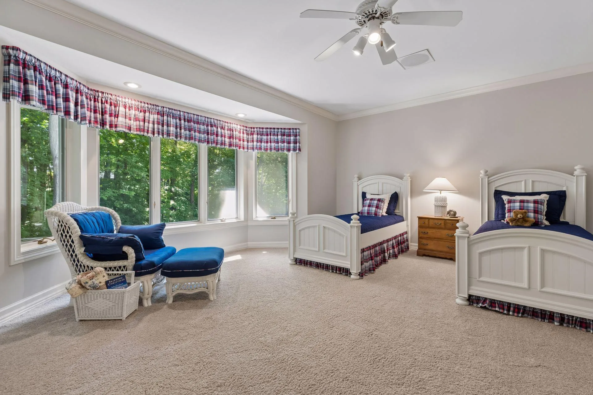 Photo 37 of 1420 Tamarack Drive