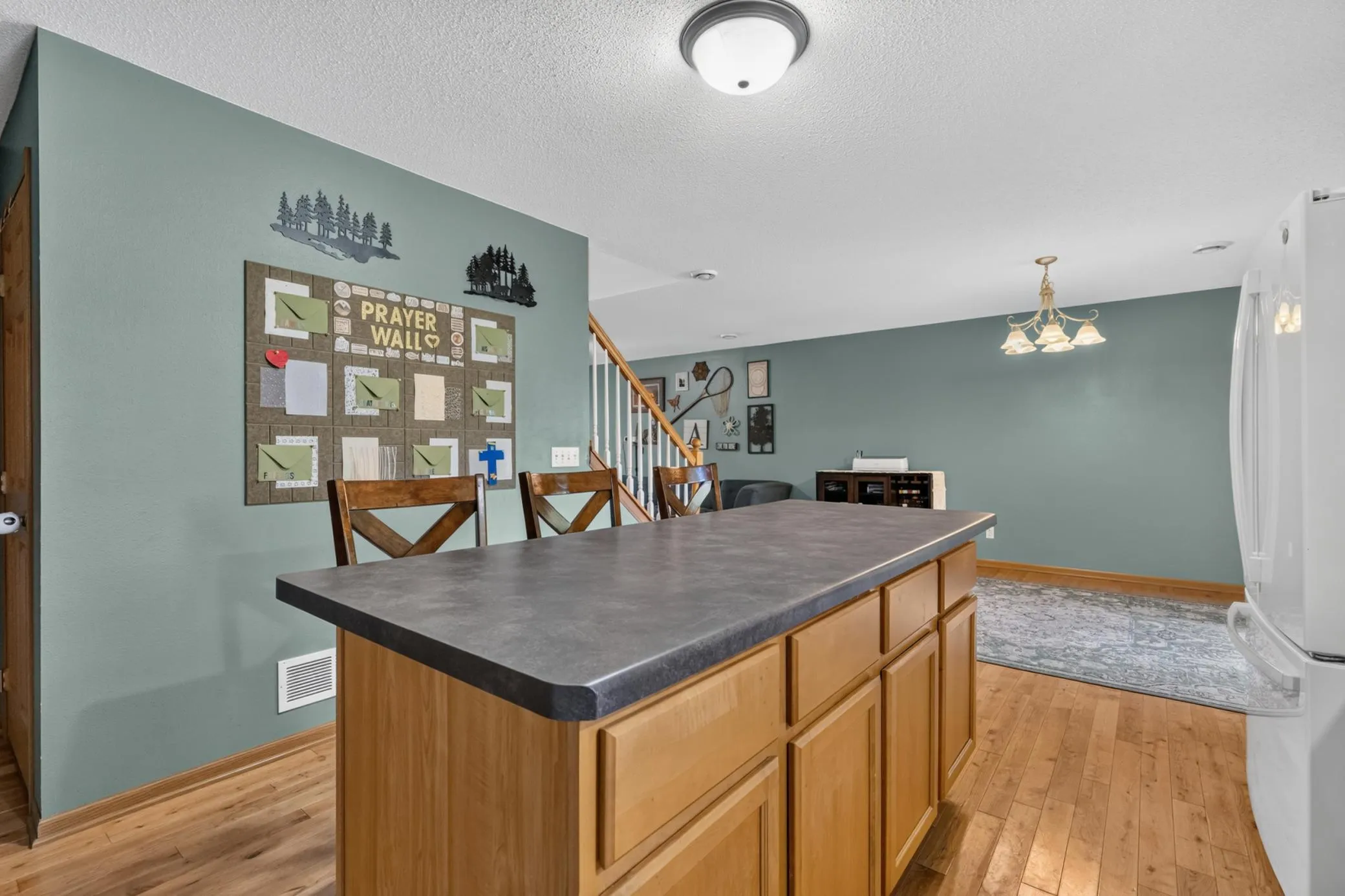 Photo 9 of 431 Cedar Place