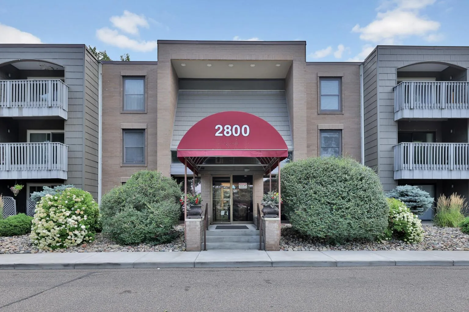 Photo 29 of 2800 Hamline N Avenue Unit 241