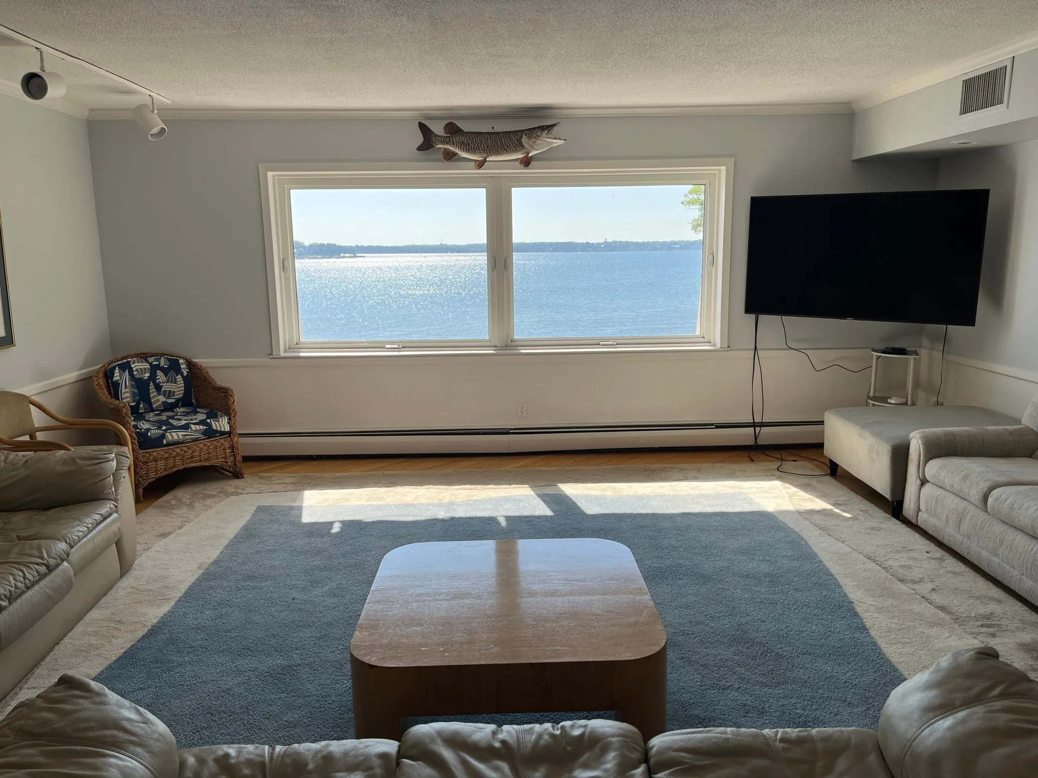 Photo 23 of 4371 Wilshire Boulevard Unit 305