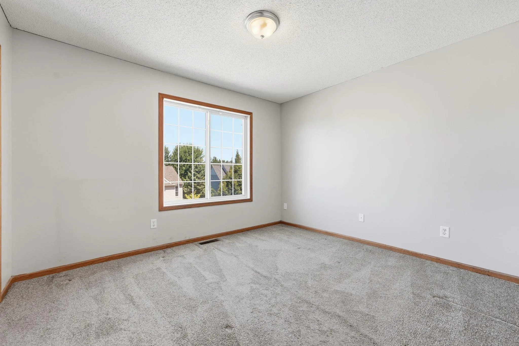 Photo 20 of 16389 Timber Crest Se Drive