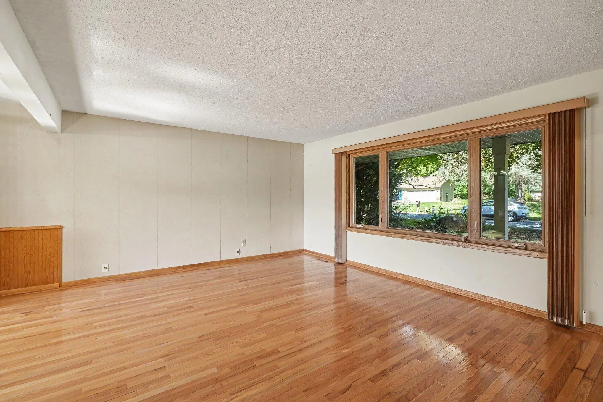Photo 4 of 6385 Acorn Road