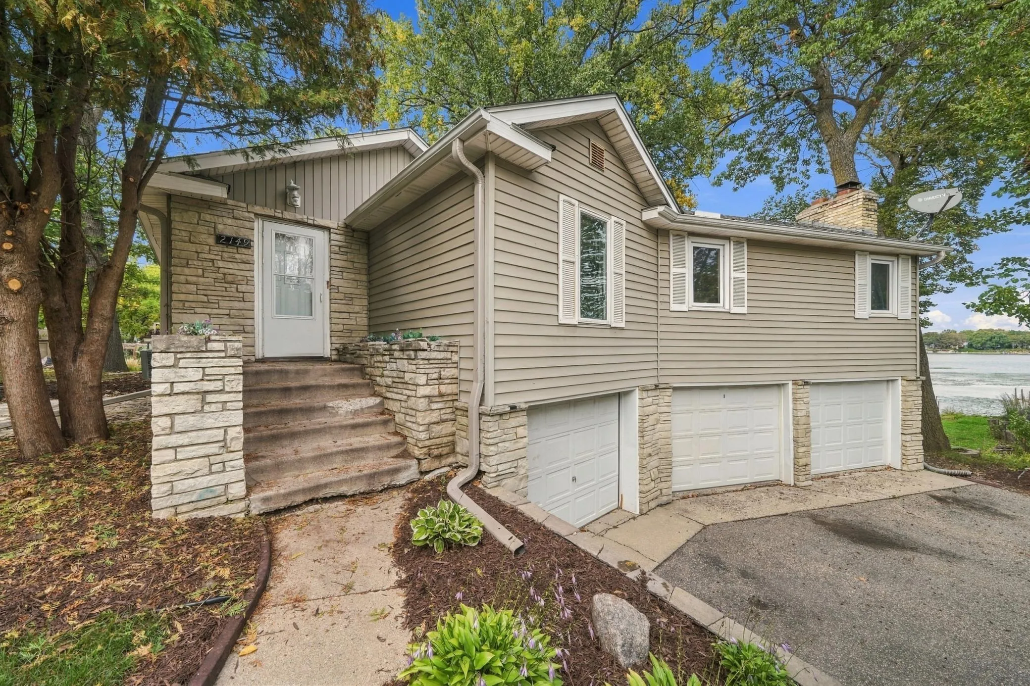 Photo 10 of 2149 Cardinal Lane