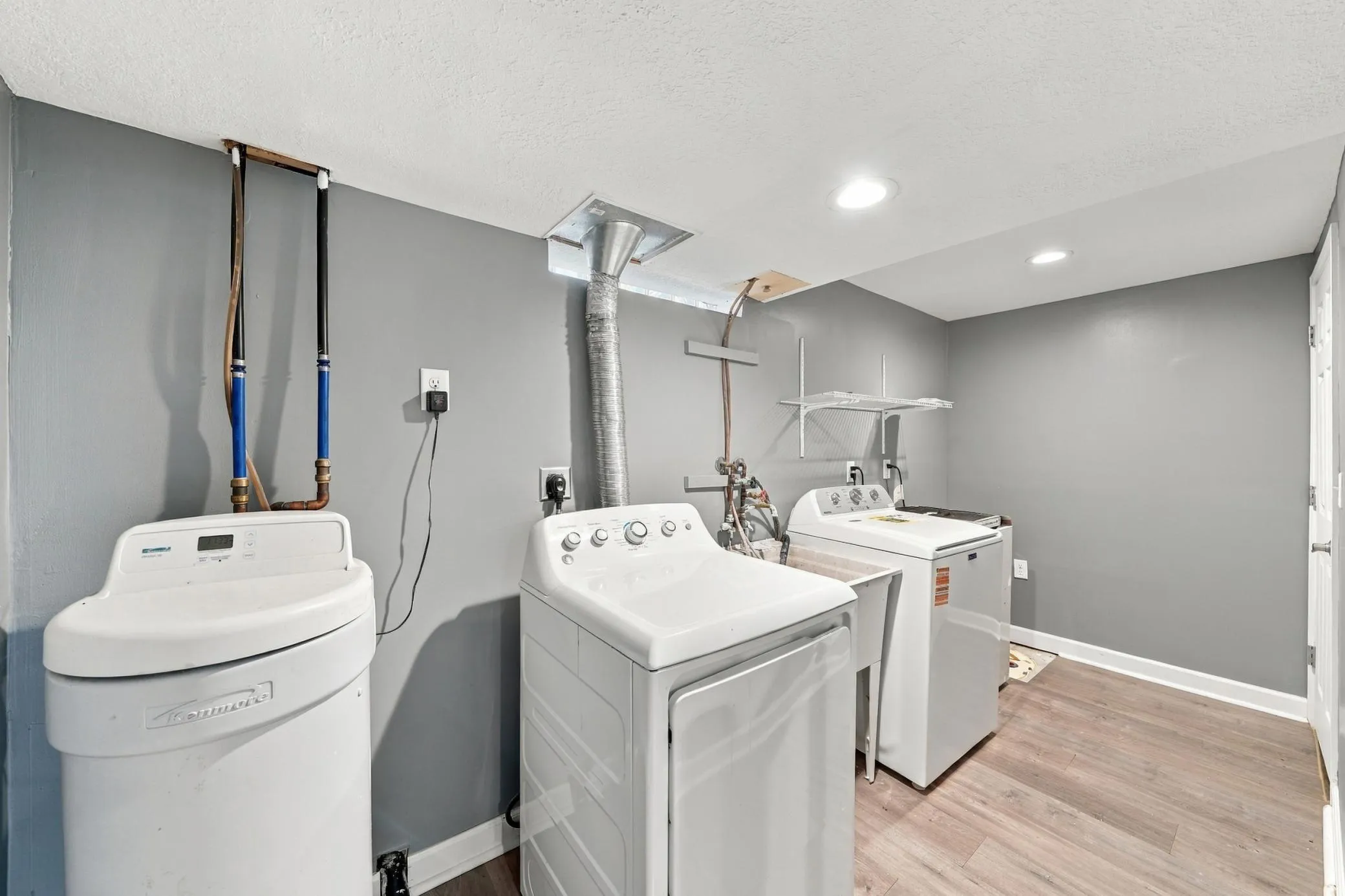 Photo 36 of 2149 Cardinal Lane