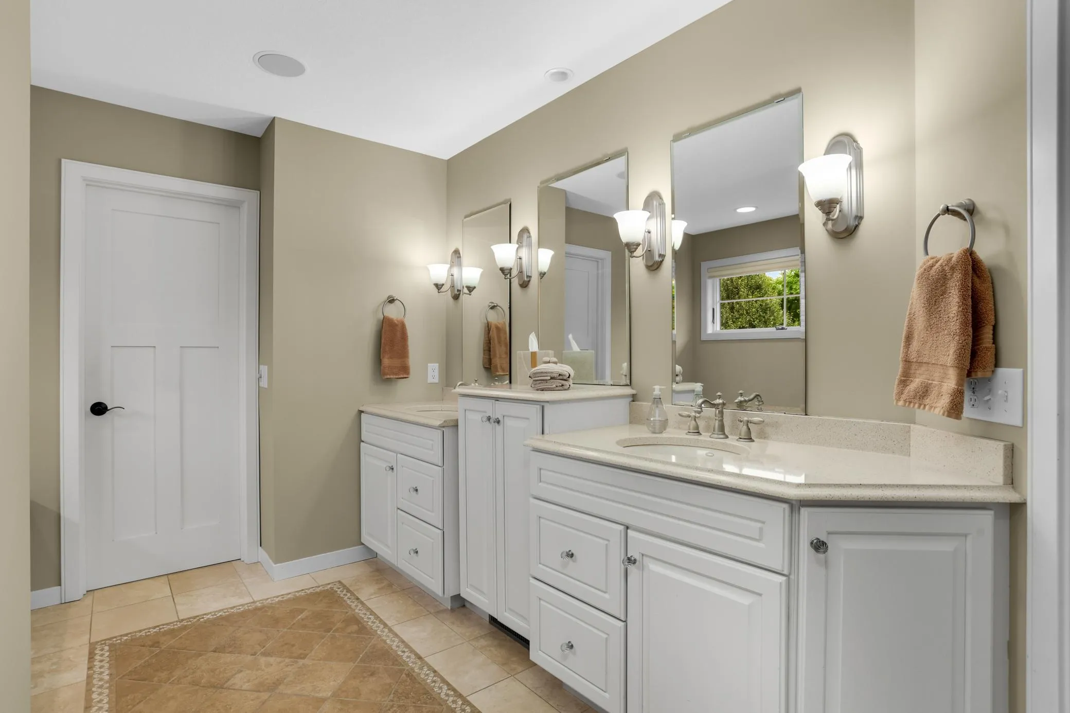 Photo 18 of 10589 Water Lily Lane