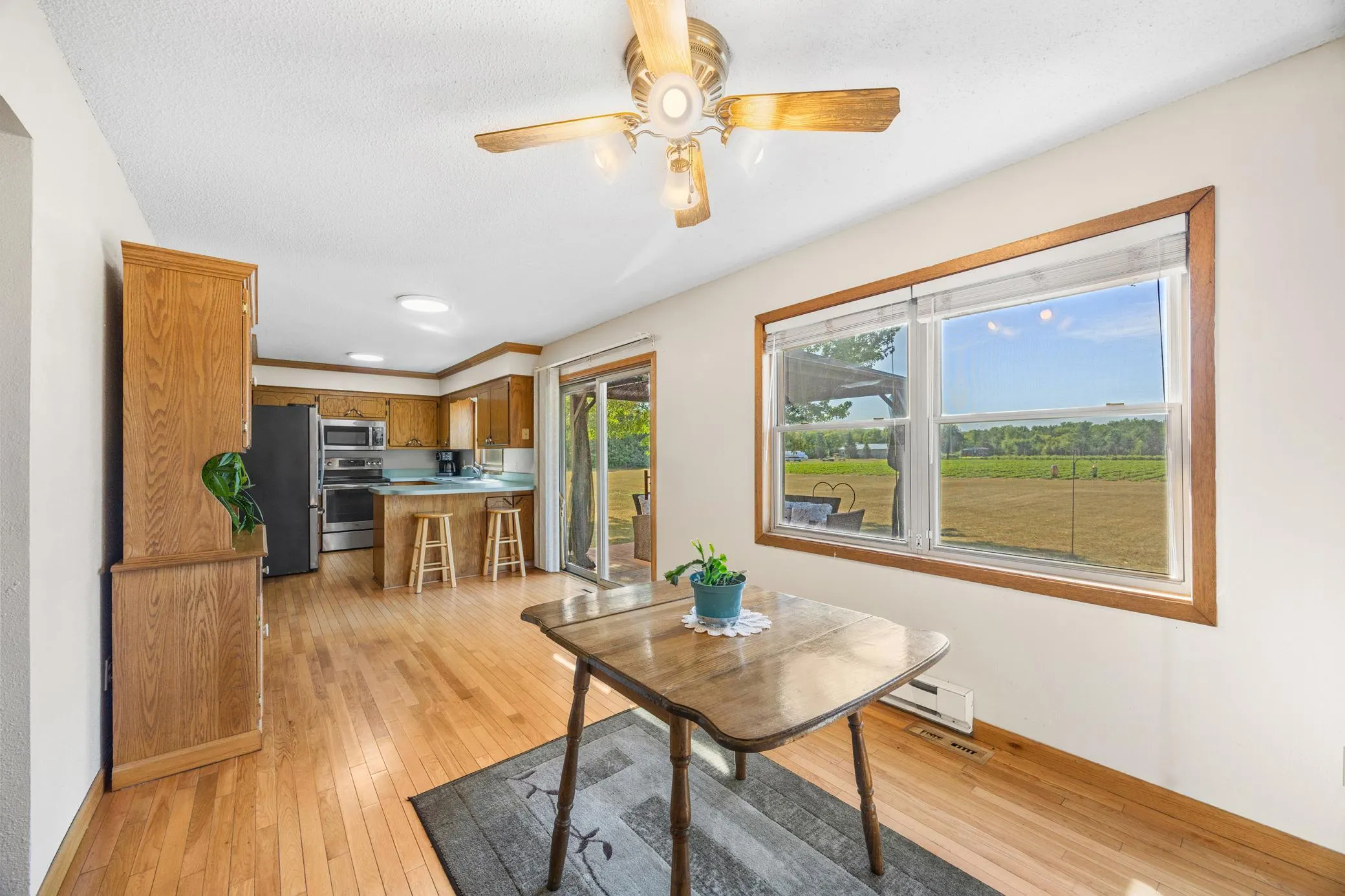 Photo 4 of 409 127th Ne Street