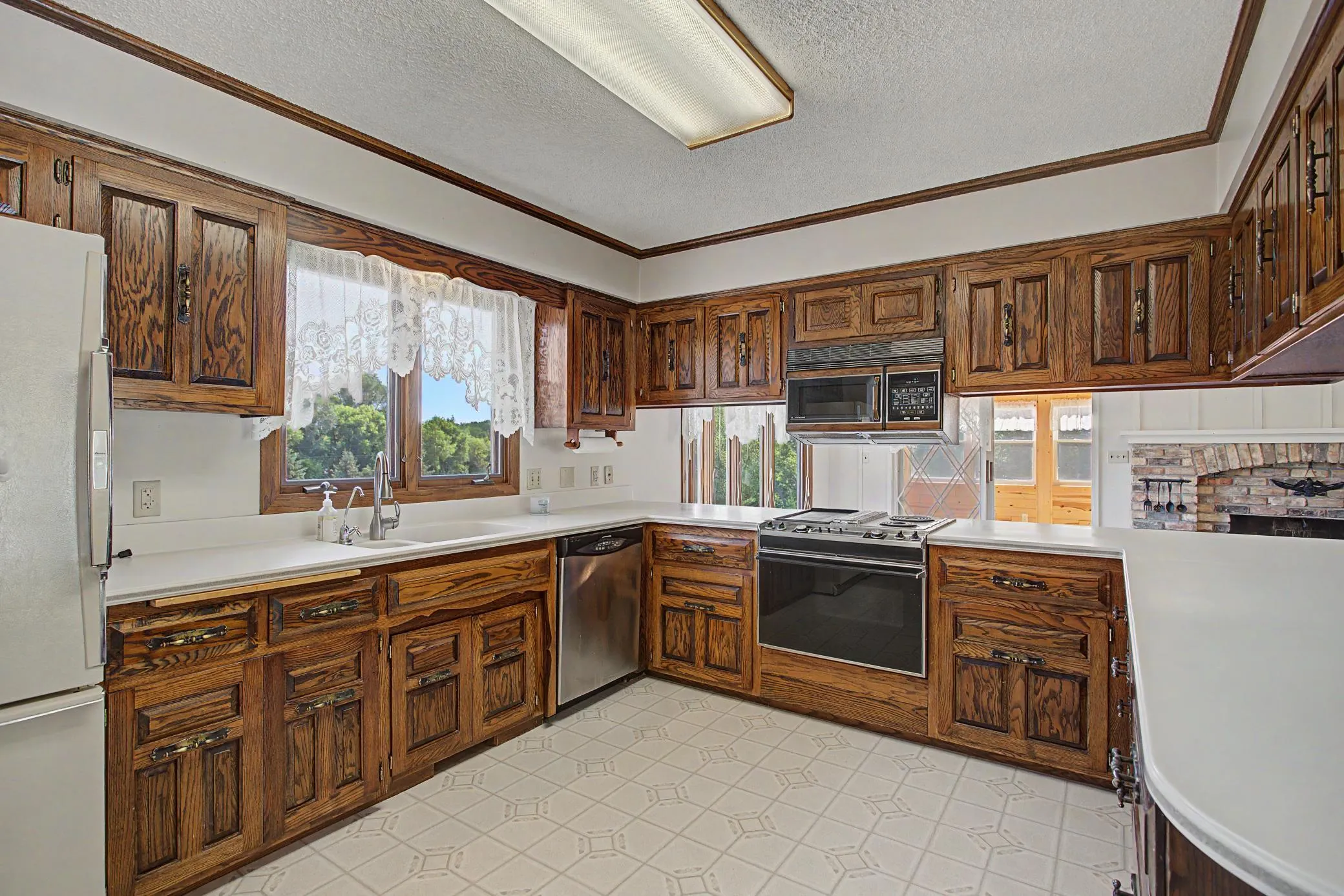 Photo 32 of 12785 James Avenue