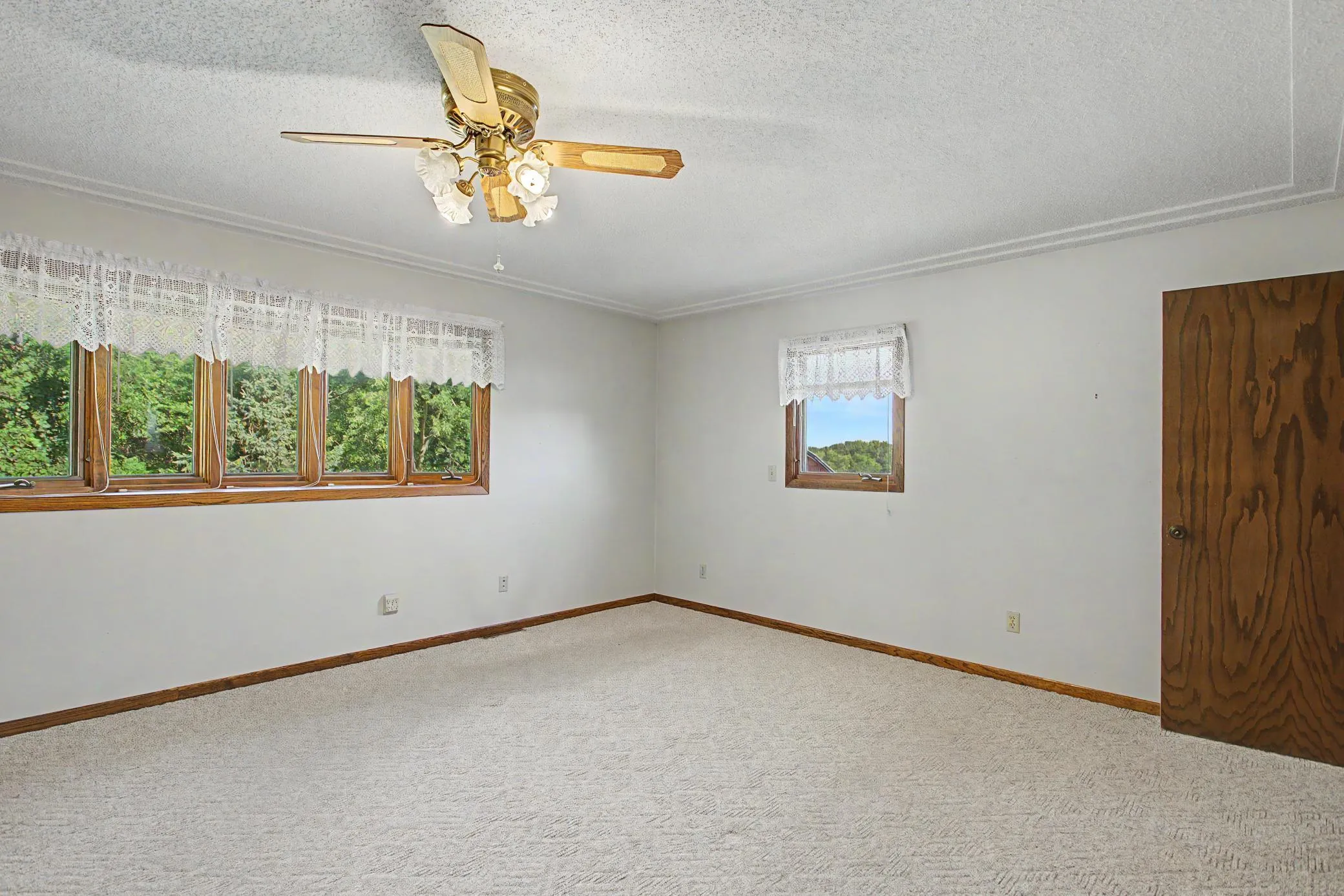 Photo 39 of 12785 James Avenue