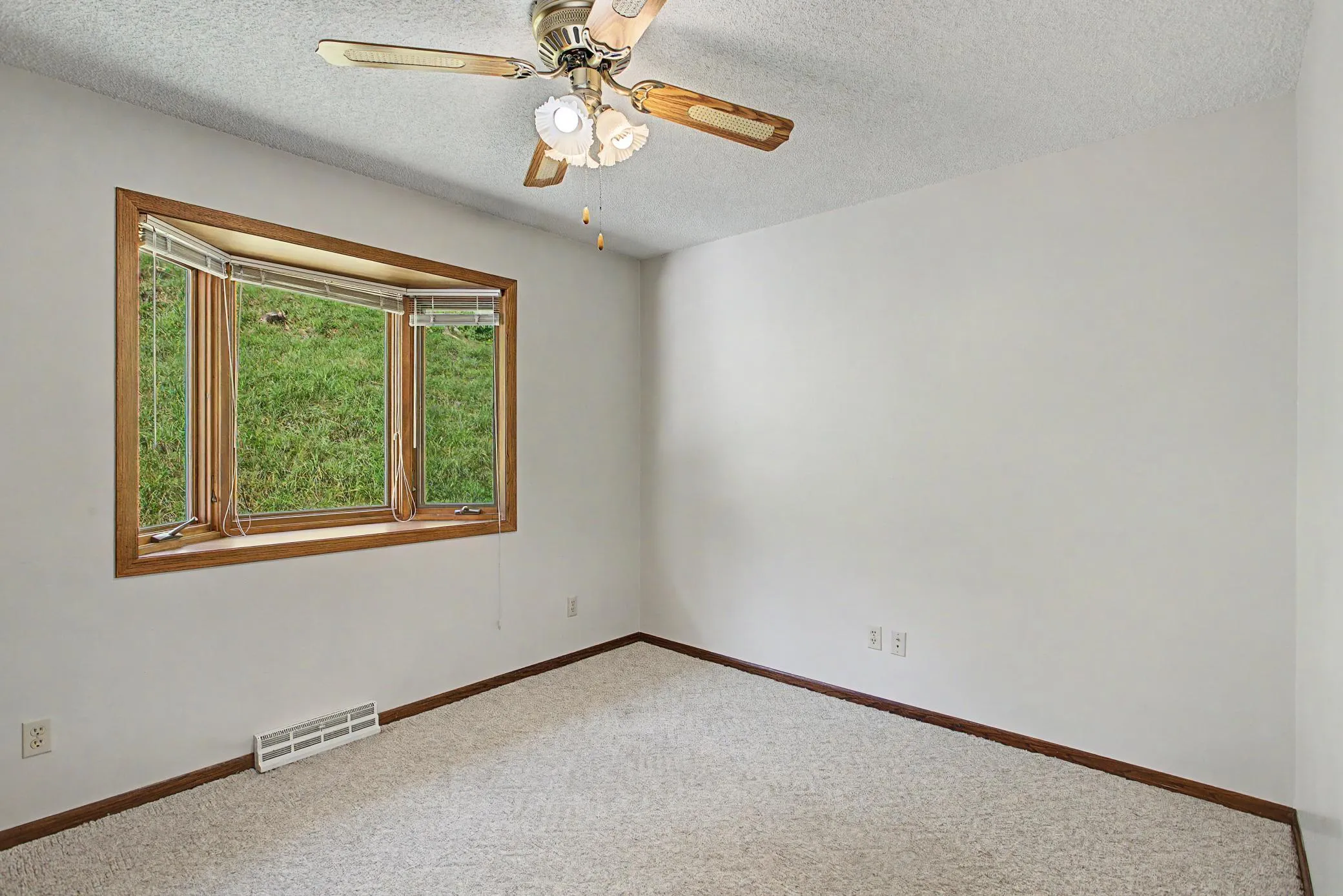 Photo 43 of 12785 James Avenue