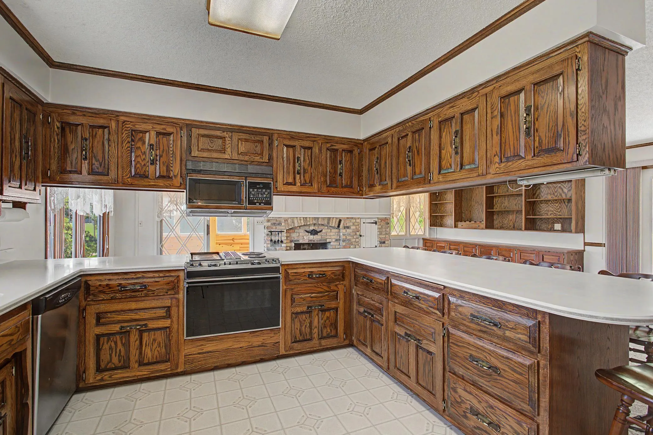 Photo 33 of 12785 James Avenue