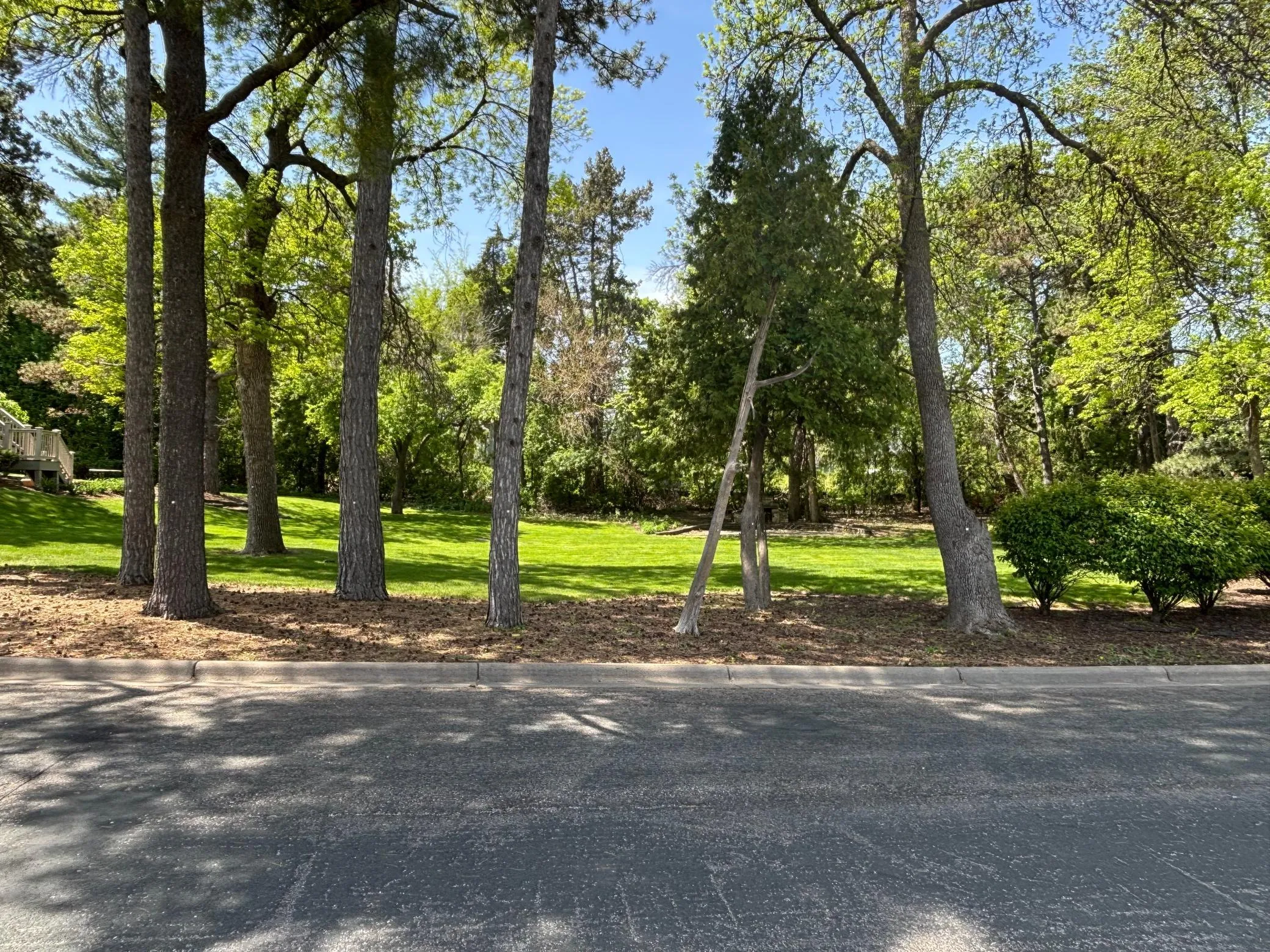Photo 11 of 4900 Lakeview Drive