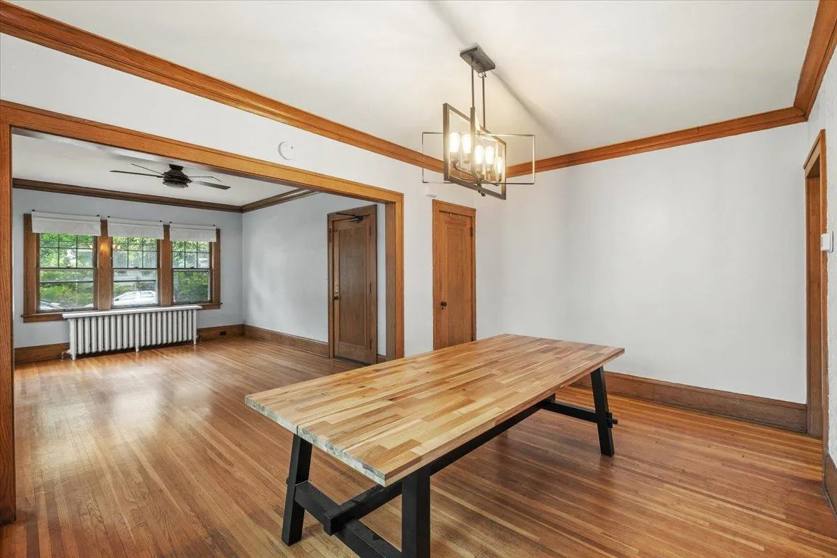 Photo 9 of 4609 Blaisdell Avenue Unit 2