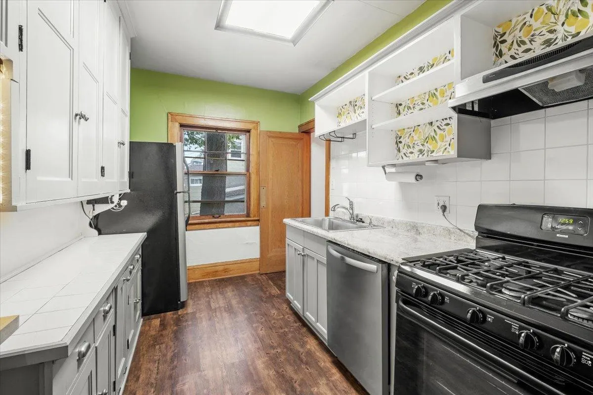 Photo 11 of 4609 Blaisdell Avenue Unit 2