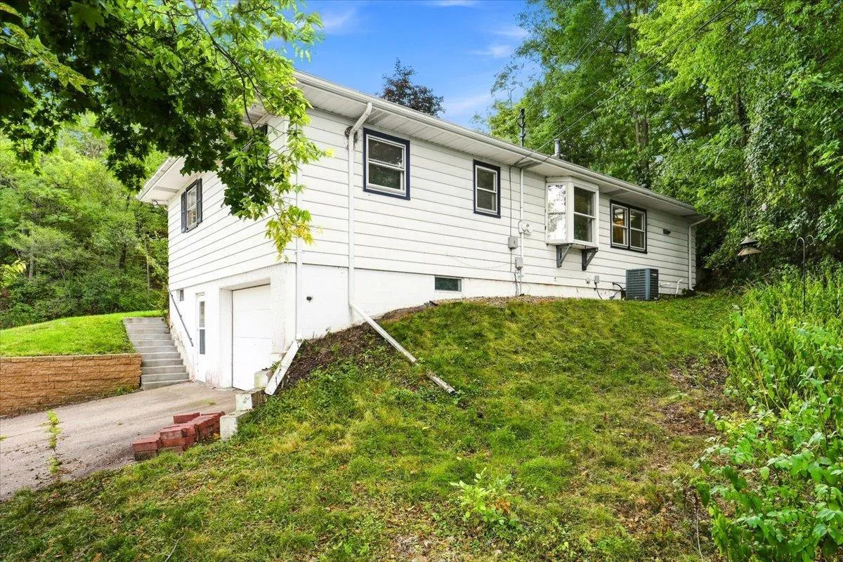 Photo 14 of 513 7th Street
