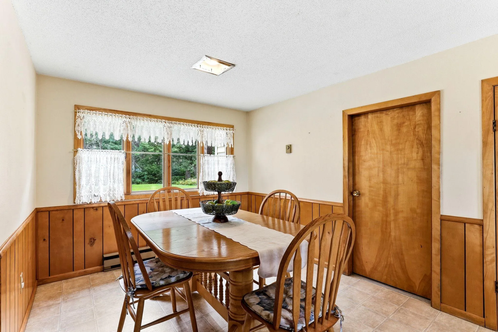 Photo 11 of 13176 Point Douglas S Drive