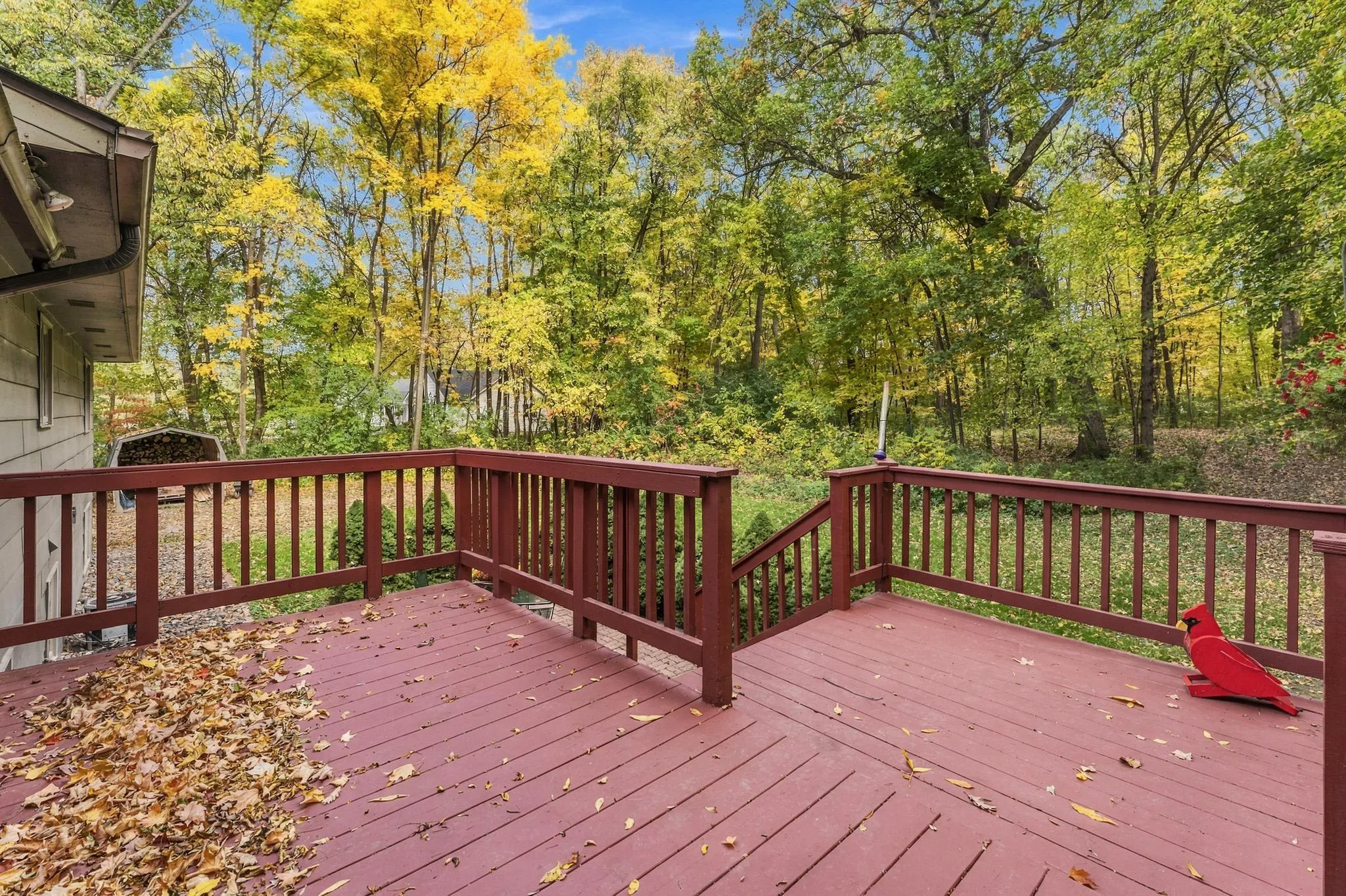 Photo 11 of 28957 Linden Avenue